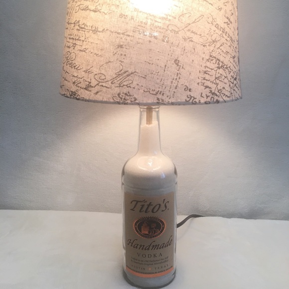 Custom Tito’s bottle lamp with Gulf Coast sand - Picture 4 of 6